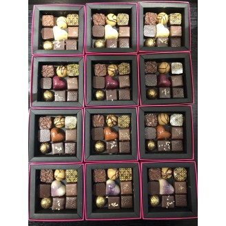 Coffret de 9 pralines avec un coeur